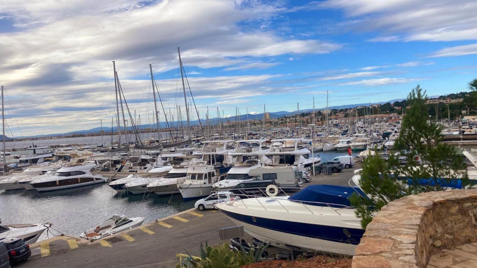 Saint-Raphaël Balcon, Parking, Piscine Et Clim' A 2 Pas Du Port Santa Lucia 아파트 외부 사진